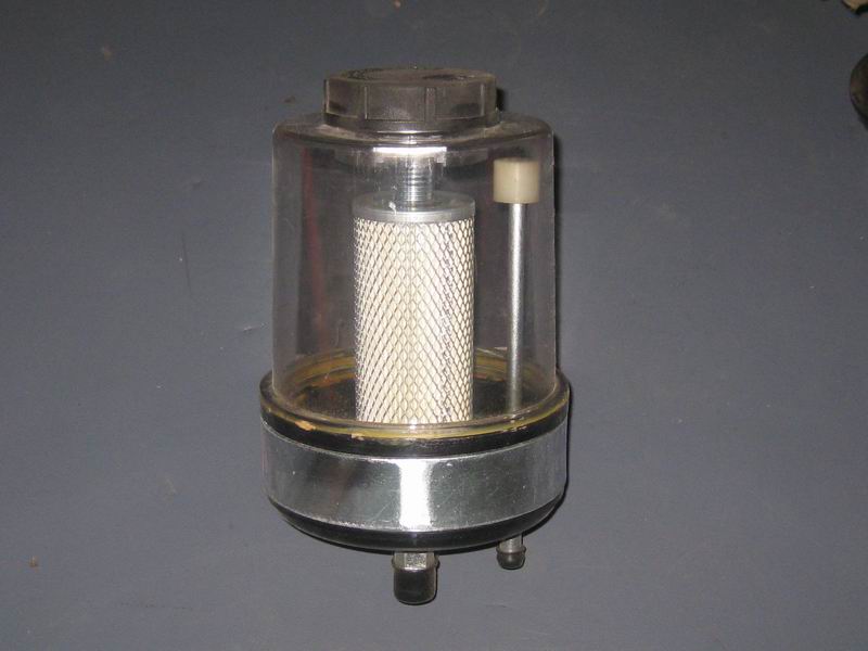 D Power steering oil tank assembly