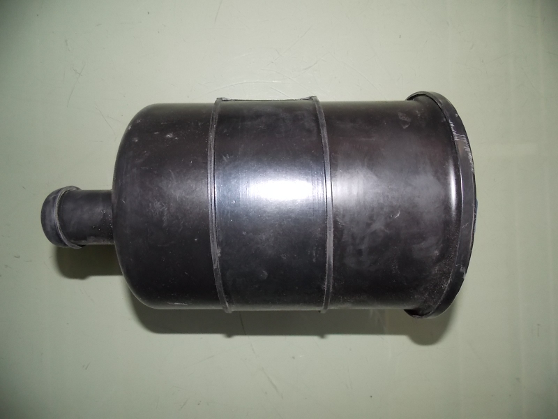 Steering oil tank, iron, 1900ml, without sensor