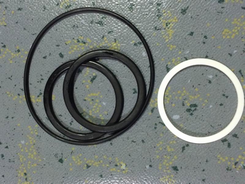 Steering device repair package; 9 pieces included