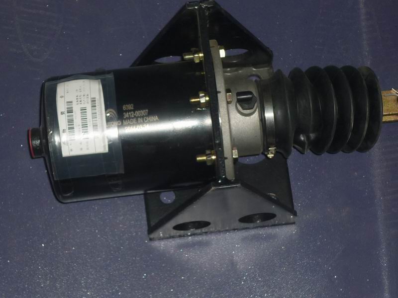 Locking cylinder assembly