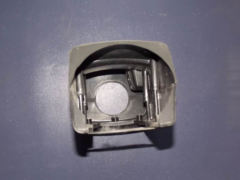 Крышка струн рулевой трубы в сборе