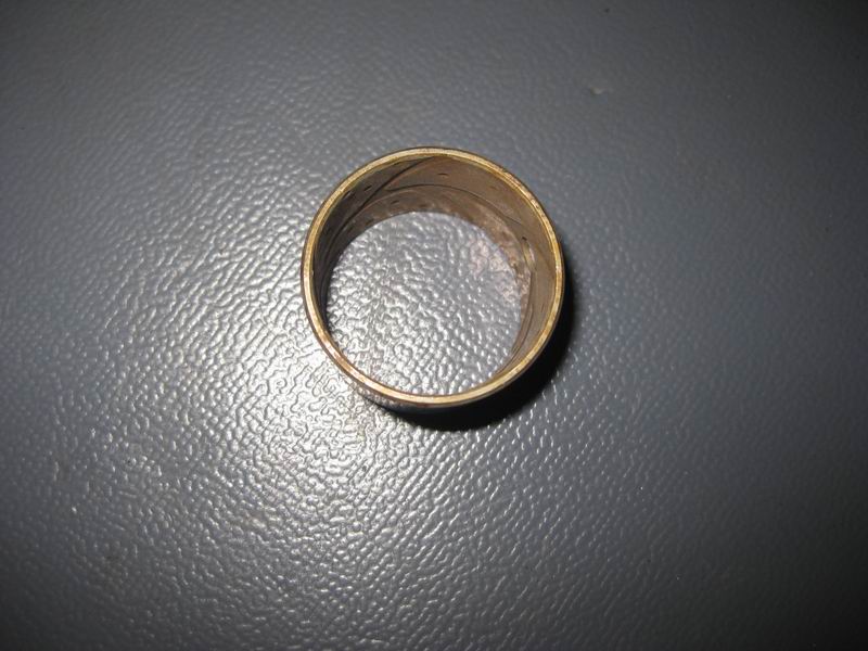 Middle rocker shaft bushing