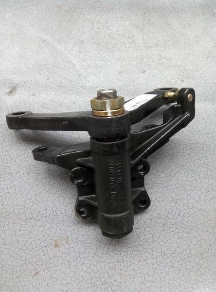 Left-turn arm bracket assembly-1