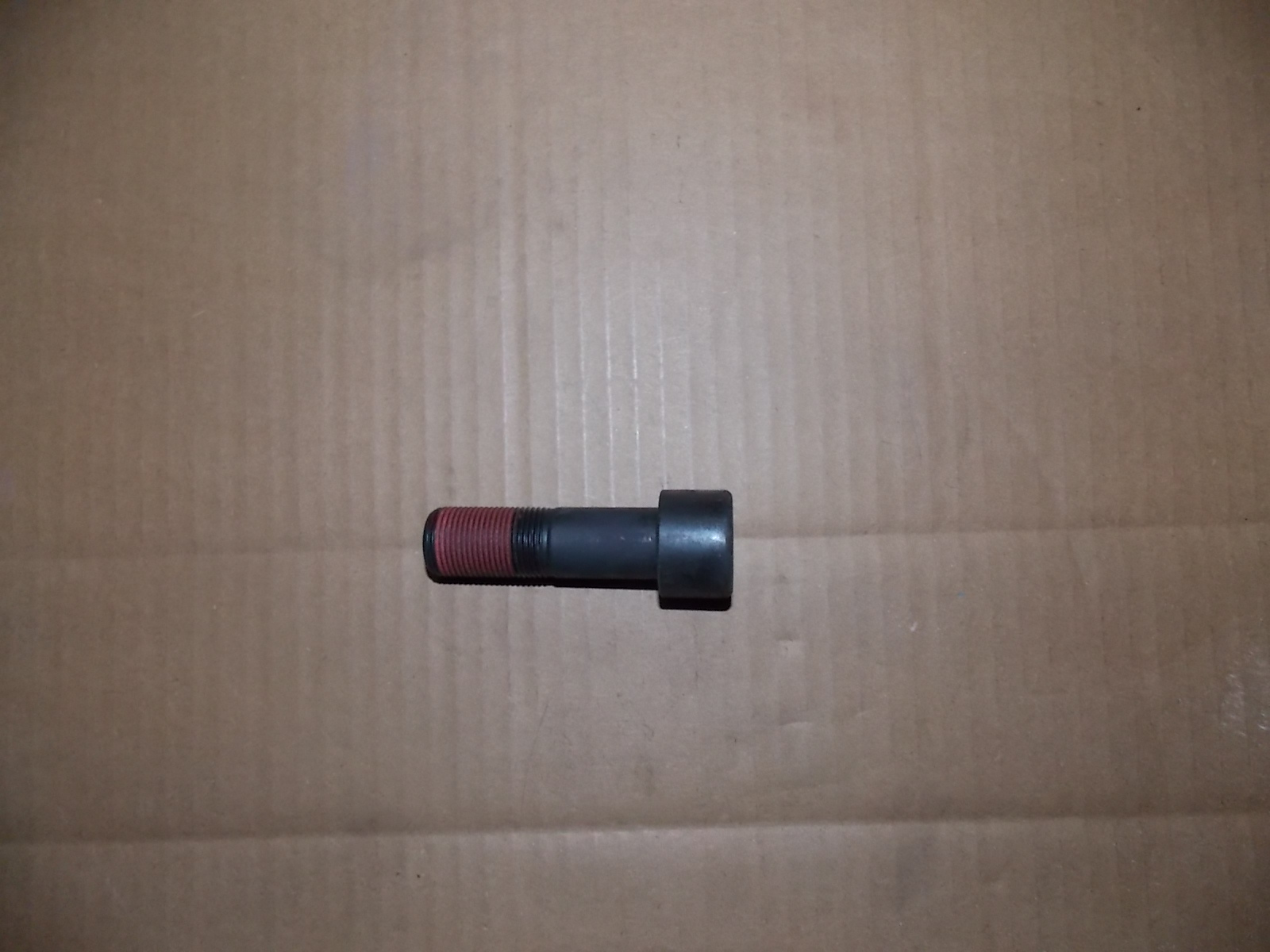 Tighten brake bolts (M20*1.5*65; Level 10.9/Inner Six Party)-4