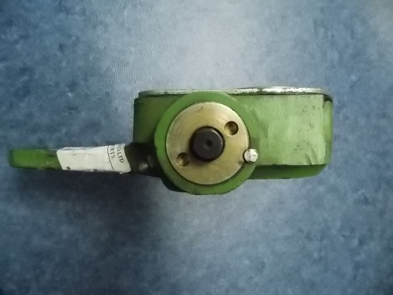 Передний левый регулировочный рычаг-3