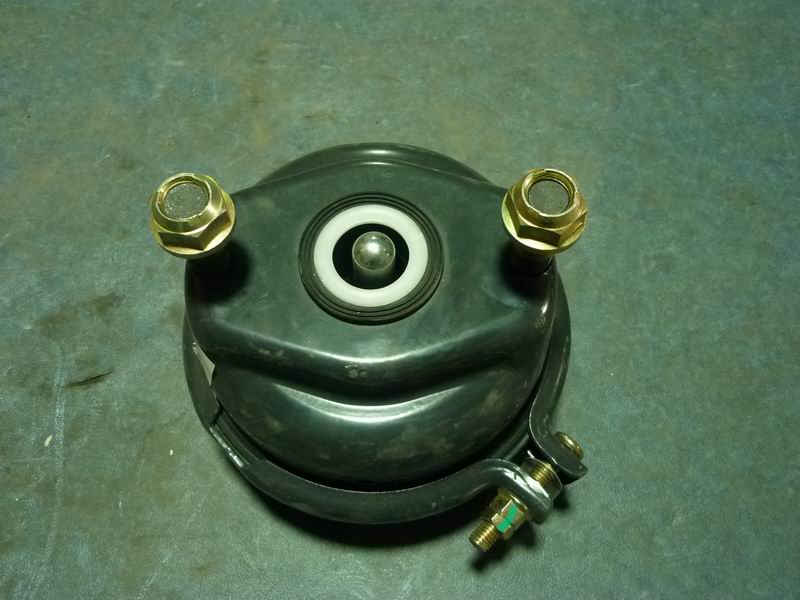 Воздушная камера переднего тормоза в сборе слева