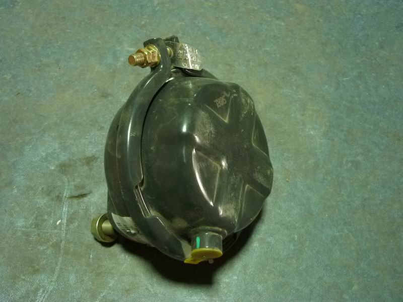 Воздушная камера переднего тормоза в сборе слева-1