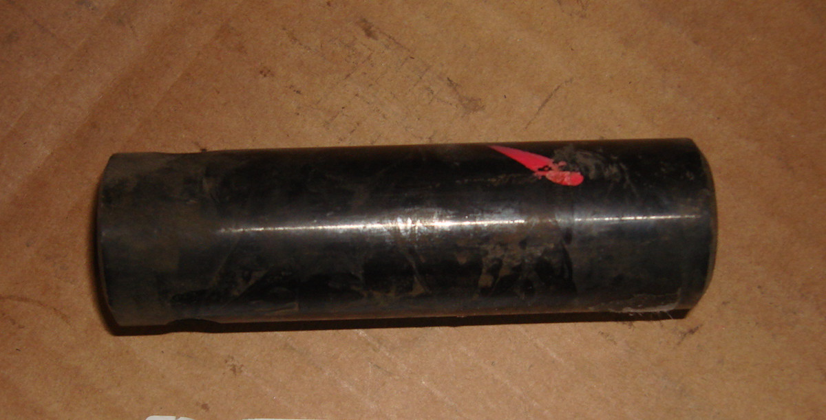 Front brake shoe shaft