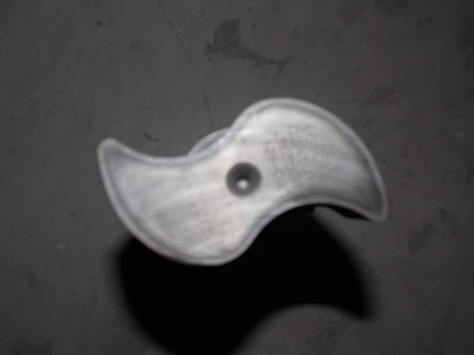 Распредвал передний левый-1