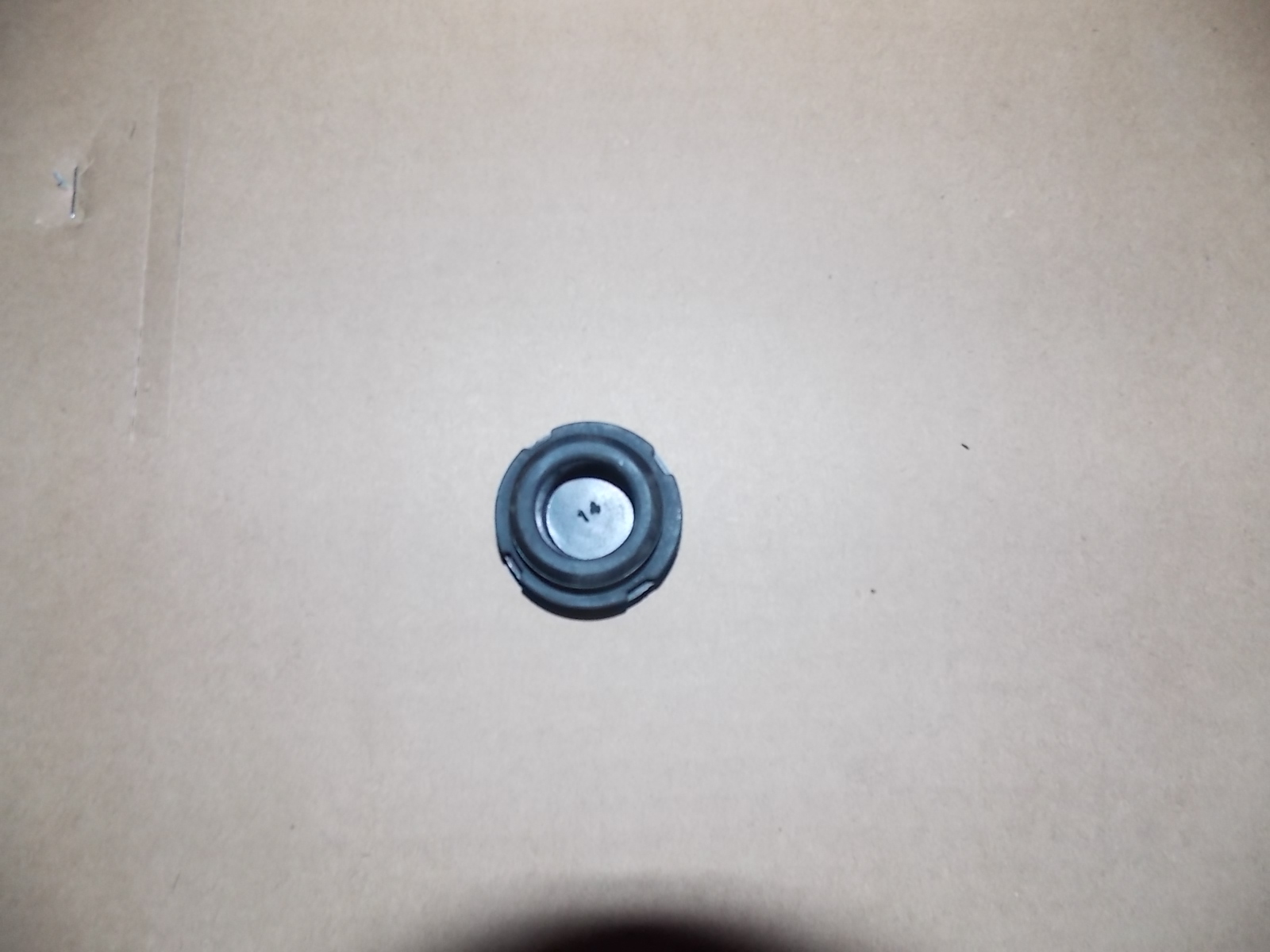 Sealing cap-2