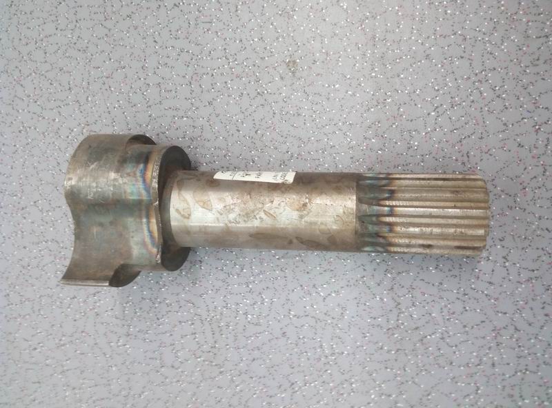 Распределительный вал правый-1