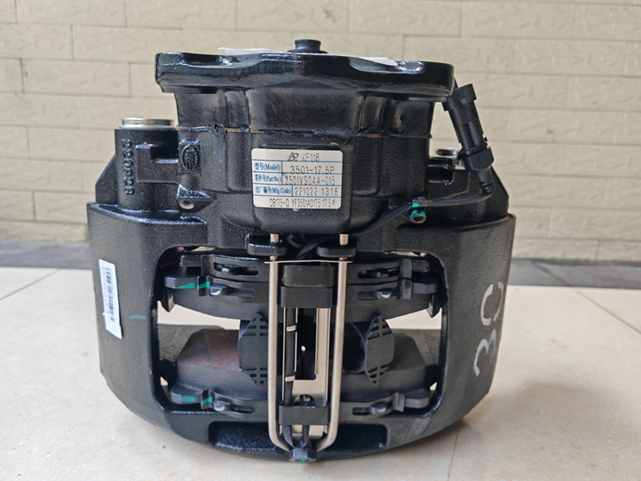 Right disc brake assembly; 17.5