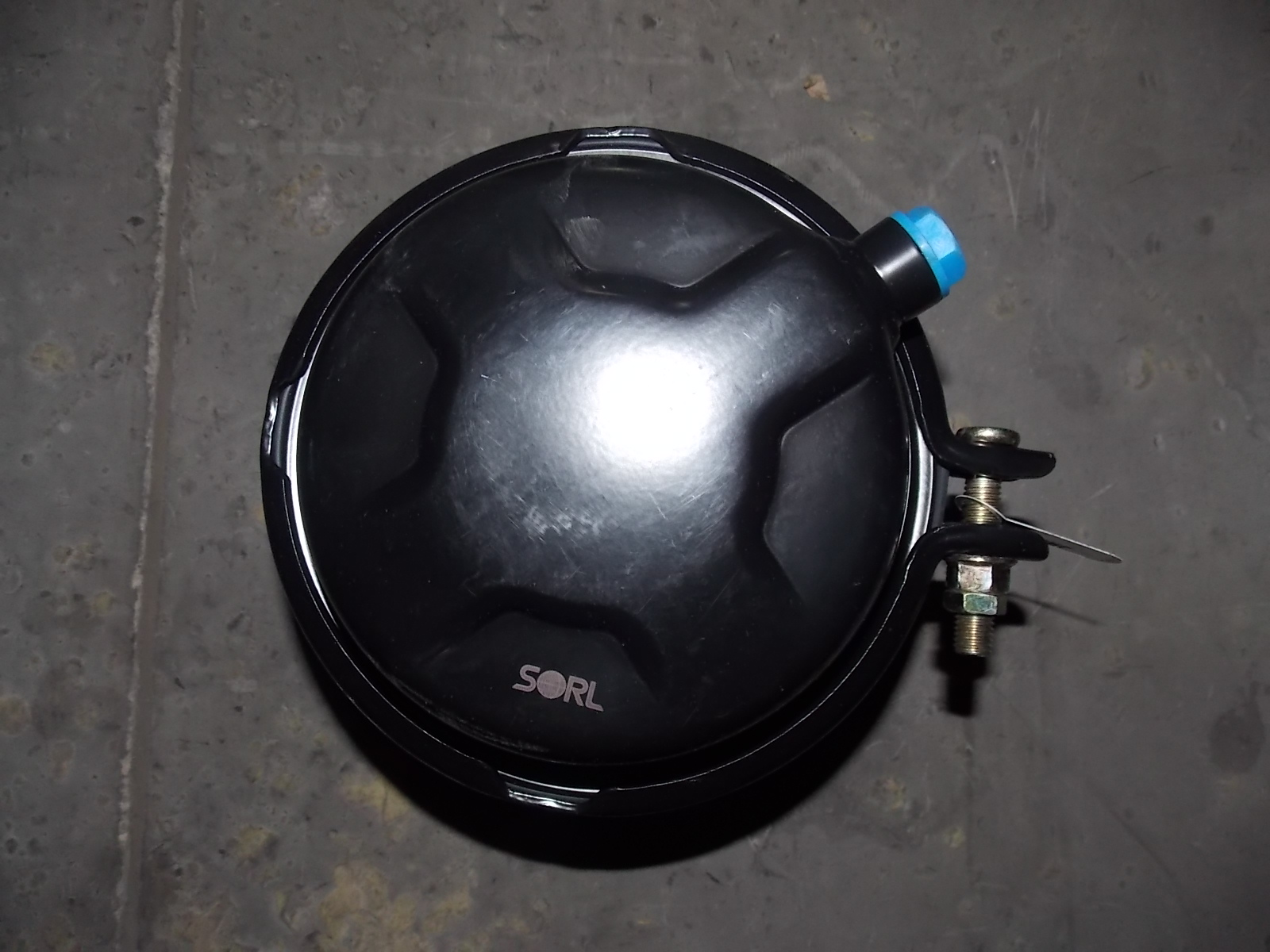 Front brake air chamber assembly-right;24″