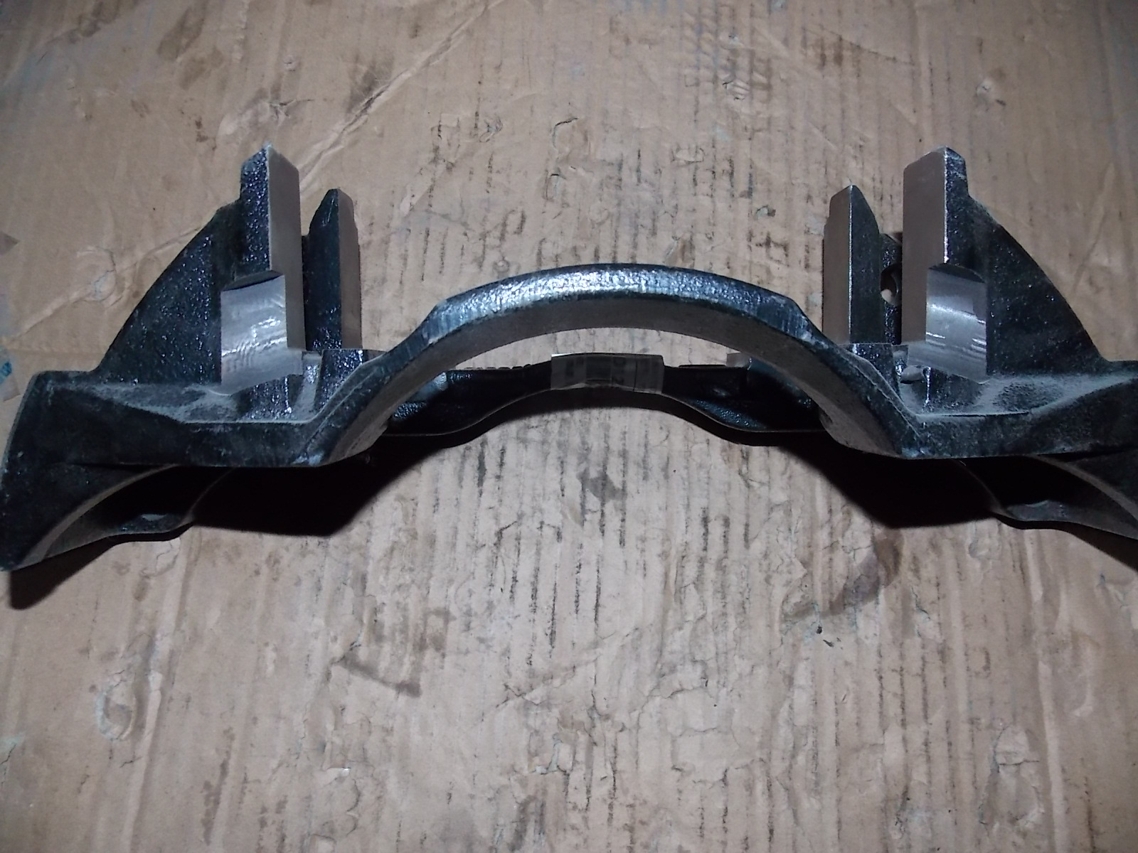 Brake caliper bottom plate-right-1