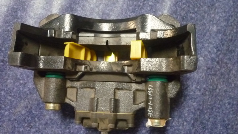 Левый дисковый тормоз в сборе; 19 0,5 дюйма