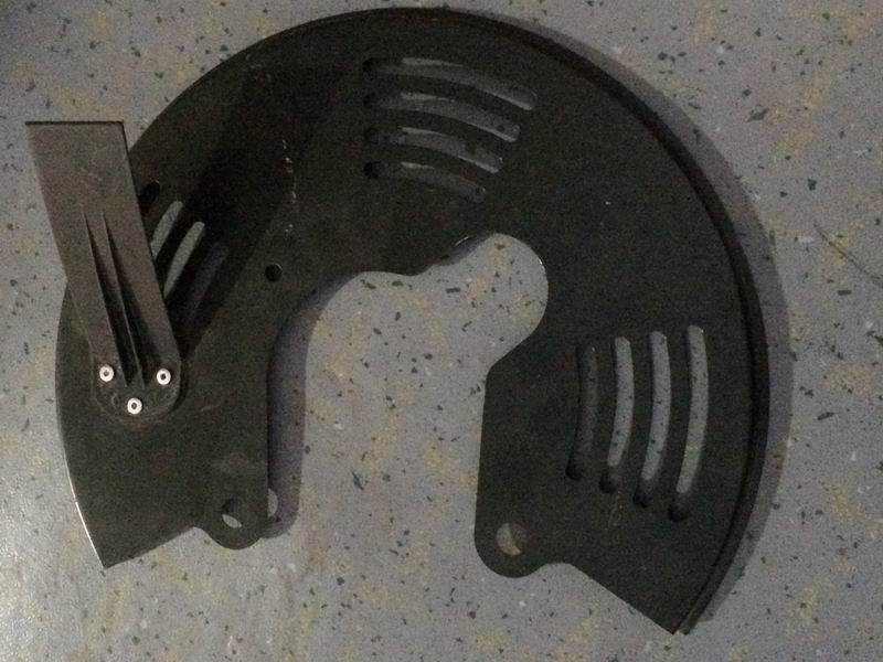 Правый задний пыльник в сборе