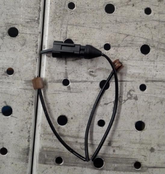 Friction plate wear alarm sensor-2