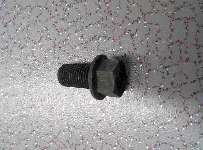 Болты крепления тормоза