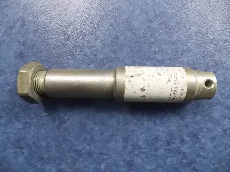 Rear brake shoe shaft