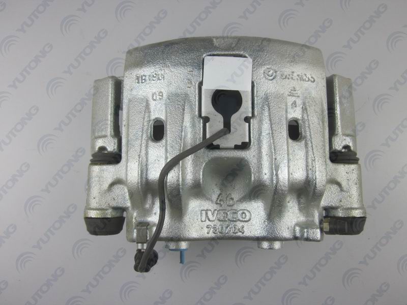 Disc brake assembly-right