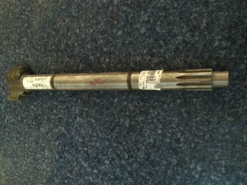 Распределительный вал правый