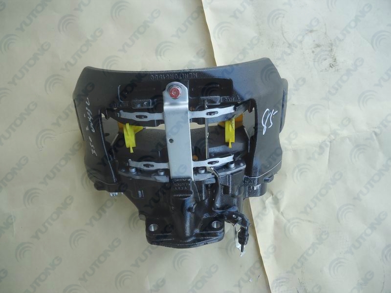 Правый дисковый тормоз в сборе