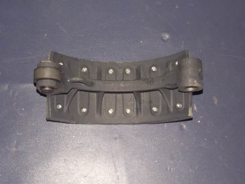 Задние тормозные колодки в сборе; содержит 2 шт.; можно заменить на 3552-01188