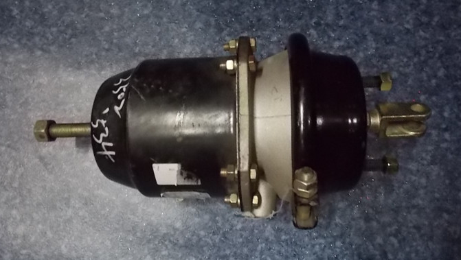 Воздушная камера заднего тормоза-правая