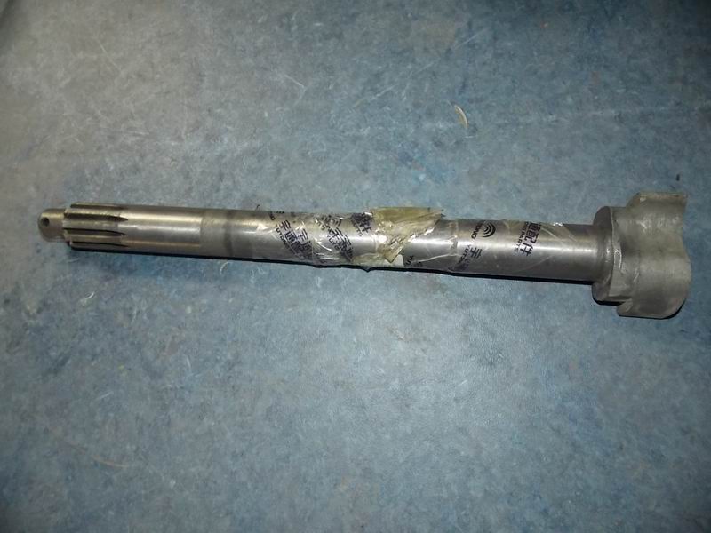 Rear right cam shaft