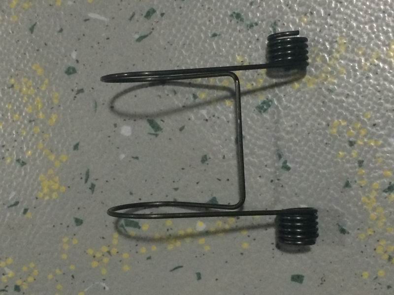 Ролик, удерживающий пружину-1