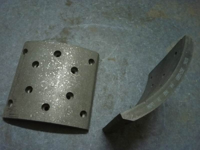 Rear friction plate; 16mm thick; hole φ8mm