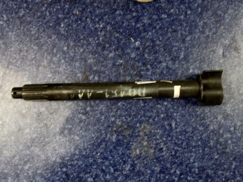 Rear right cam shaft