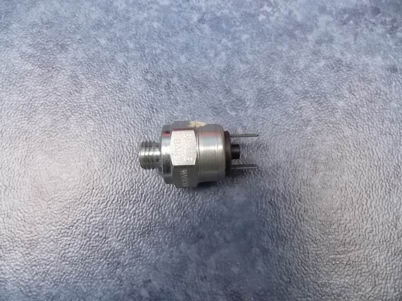 Low air pressure alarm M12*1.5 alarm point 6±0.6BAR