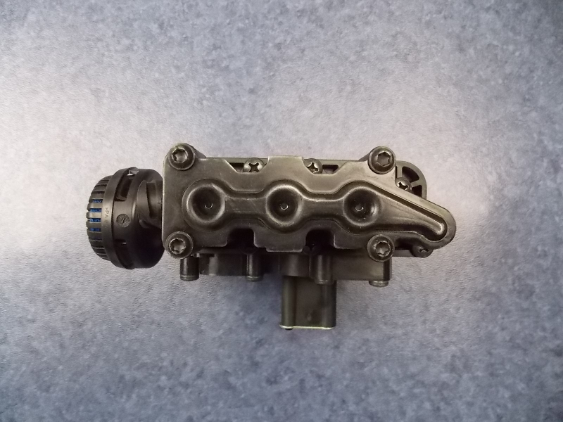 Электромагнитный клапан пневматической подвески с электронным управлением и одним датчиком-1