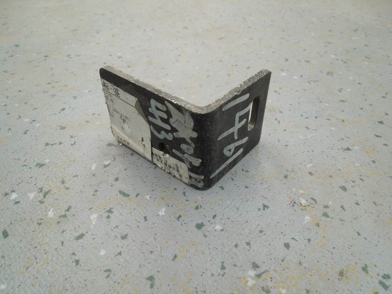 Кронштейн тяги регулировки клапана высоты