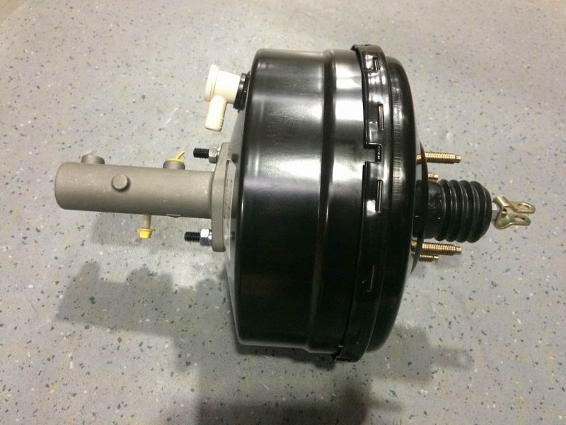 Vacuum booster with brake master cylinder assembly (cylinder bore 31.75)