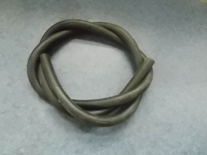 Вакуумный тормозной шланг (внутренний диаметр φ 12 , длина 2000 , односторонний клапан)