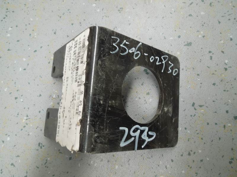 Four-loop protection valve bracket (process 20)-1