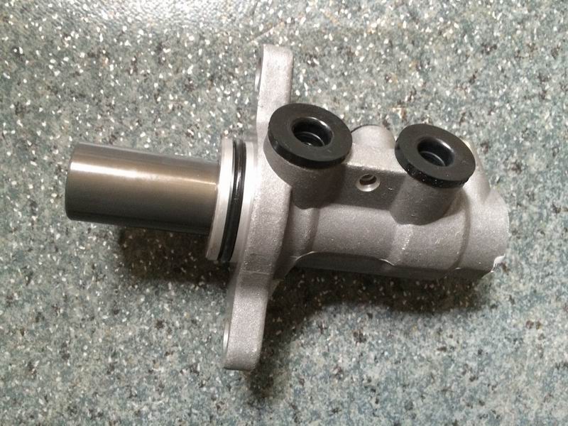 Brake master cylinder assembly
