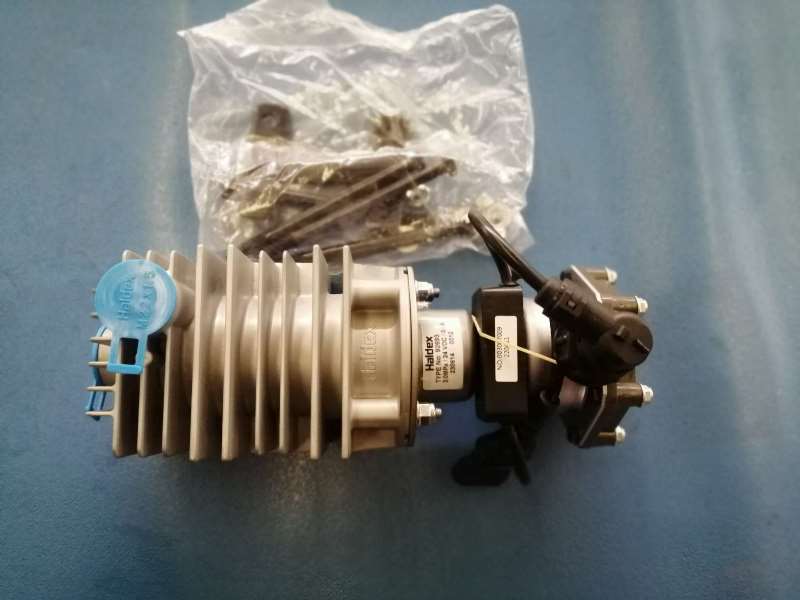 Oil and water separator-1