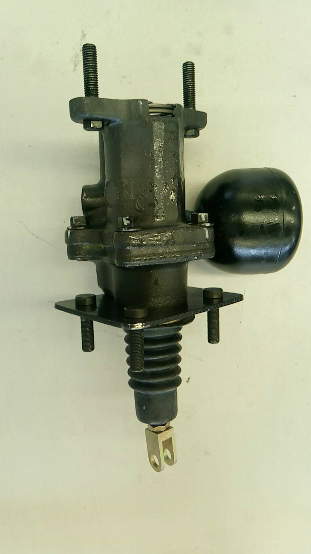 Hydraulic booster-1