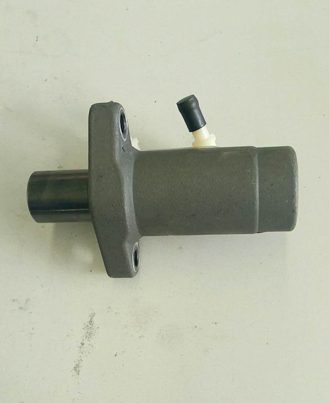 Главный тормозной насос-1