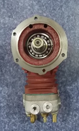 Air compressor