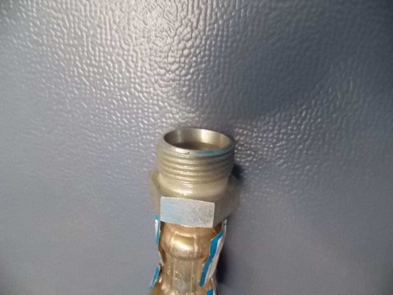 D Air compressor metal hose; can be replaced by 3509-01704-2