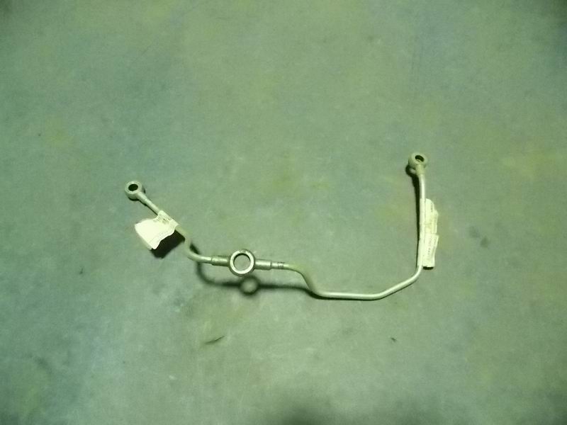 Air compressor oil inlet pipe