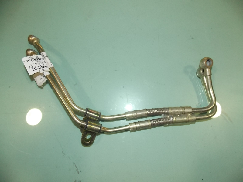 Air compressor oil inlet pipe