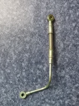 Air compressor oil inlet pipe