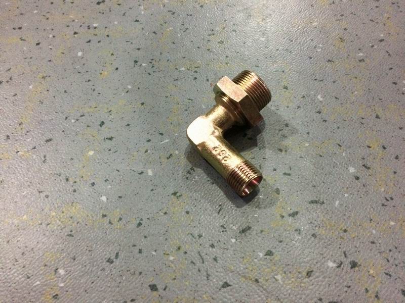 Air compressor air outlet connector-1