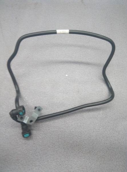 Air compressor water inlet pipe