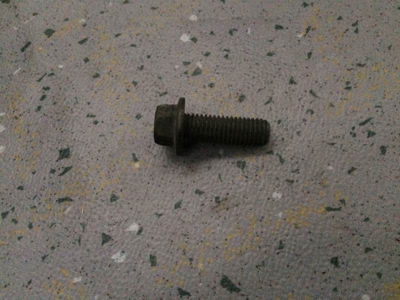 Шестигранные болты